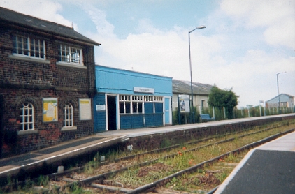 SIGNAL BOX AND WAITING ROOM